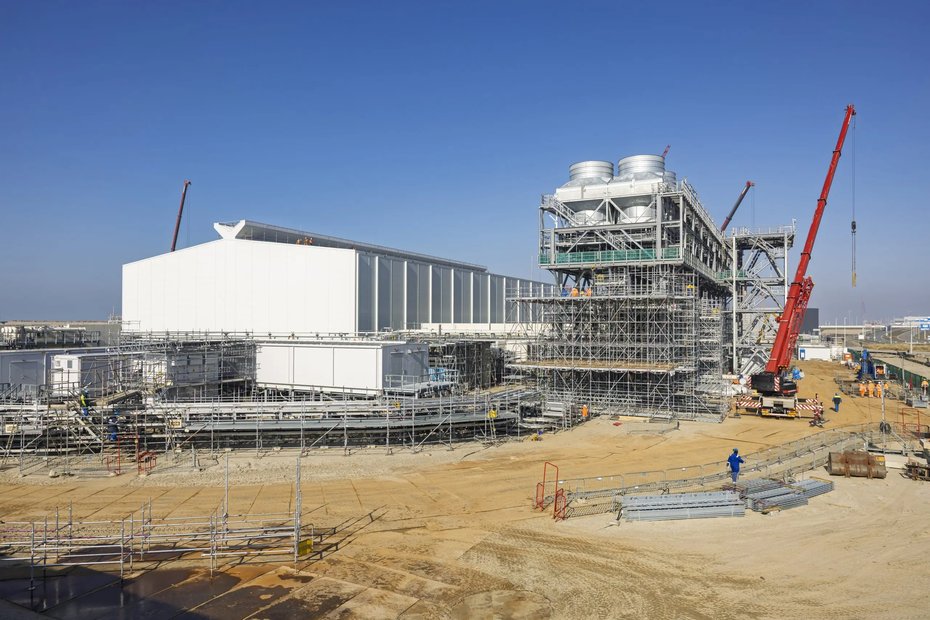 Shell's Holland Hydrogen 1 Reaches 60% Milestone, On Track for 2026 fuelcellsworks.com/2025/07/10/h2/…