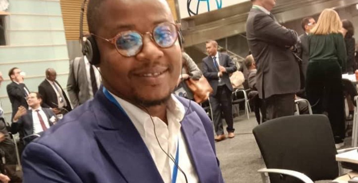 #Bénin : une source militaire #ivoirienne confirme l’arrestation par des gendarmes ivoiriens, le 10 juillet, à Abidjan, du journaliste béninois, Comlan Hugues Sossoukpè, exilé à Lomé depuis 2019. 

Réfugié politique au #Togo, il est connu pour ses prises de position critiques