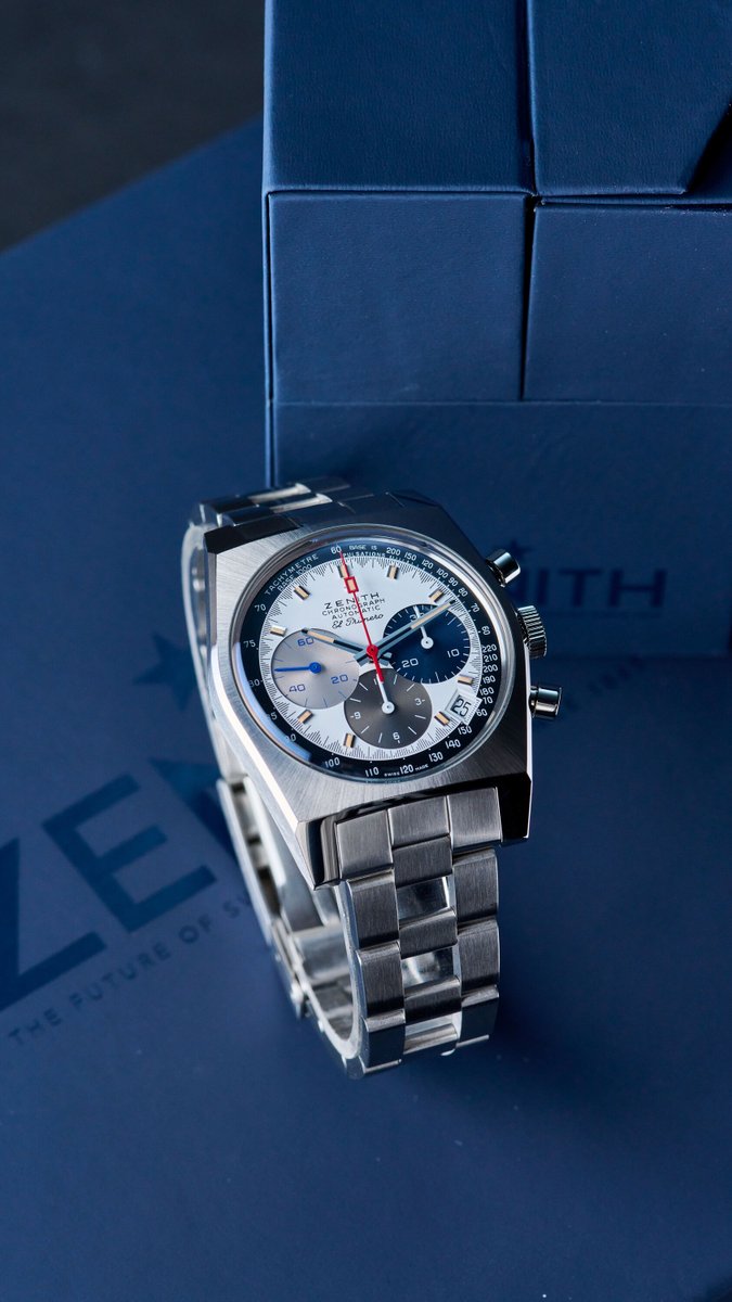 EuropeanWatchCo's tweet image. 🦈 Just when you thought it was safe to go back in the water...

This is the Zenith Chronomaster Revival “Shark Tooth”. Inspired by a rare 1971 prototype dial and based on the legendary A384 case, this piece brings serious bite with its razor-sharp markers, El Primero movement,…