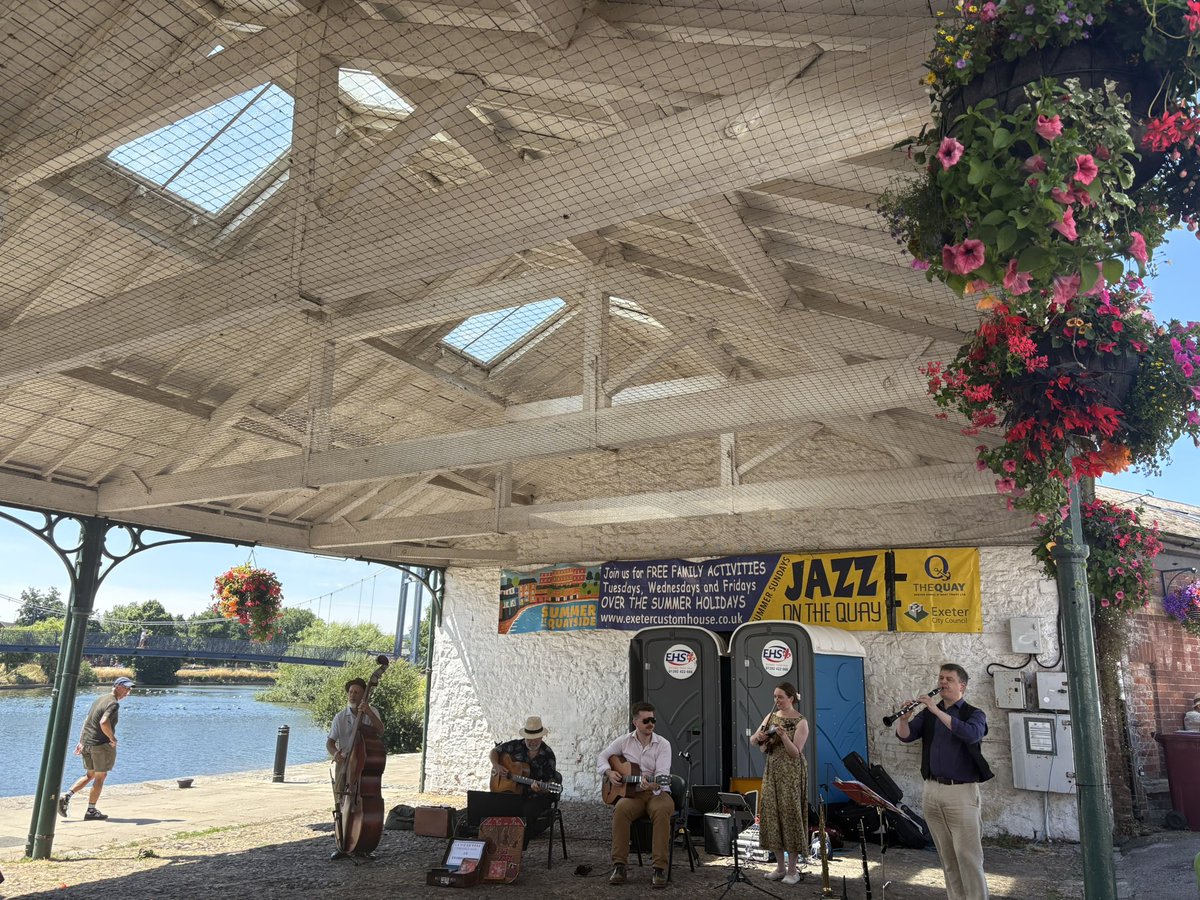 exeterlabour's tweet image. Lots happening in Exeter on this beautiful sunny day:
🛍️ The Summer Fore Street Flea is on until 4pm with lots of independent traders to support, plus ice cream!
🎷 Jazz on the Quay continues today until 3:30pm and then every Sunday until 31st August
#LoveExeter