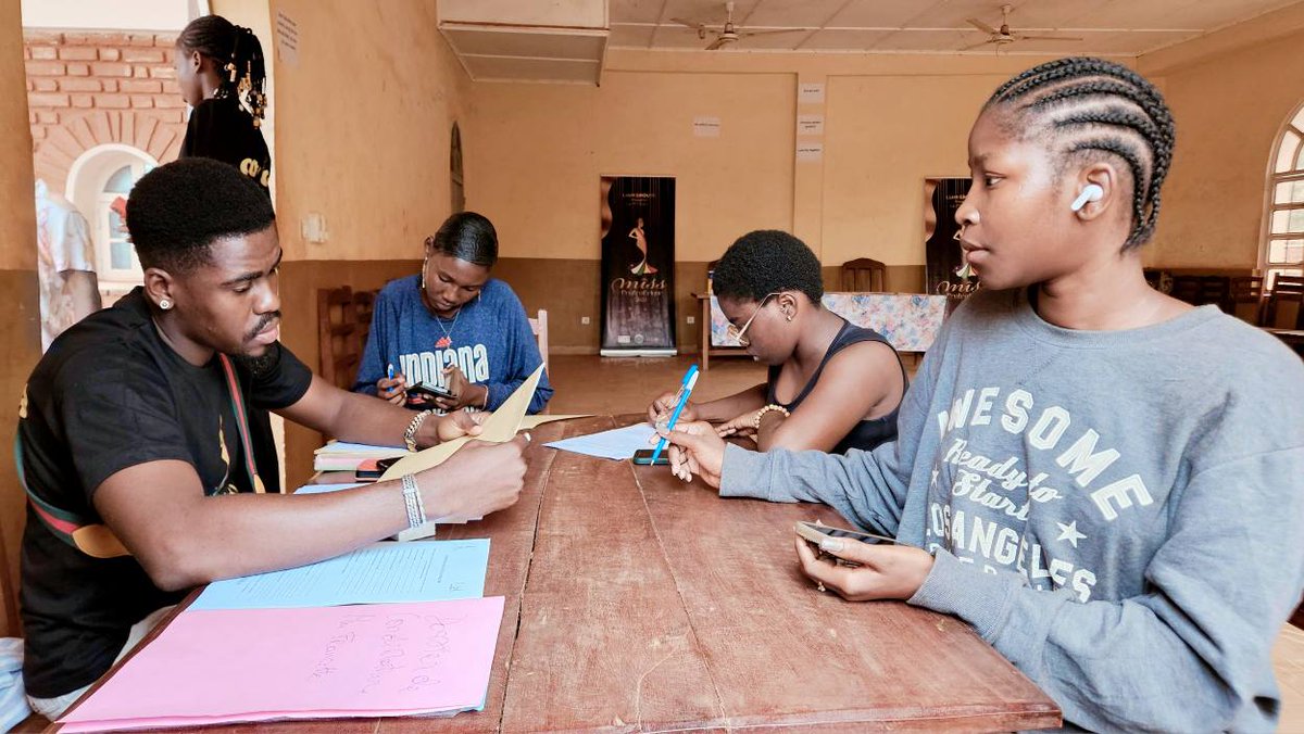 236Info1's tweet image. Registration for the 1st physical casting of candidates for the Miss Central African Republic 2026 election organized by the Miss Central African Republic #COMISCA committee under the patronage of the Ministry of Arts and Culture at the Boy Arabe youth center in  of Bangui.