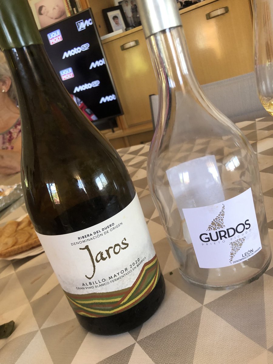 Pues que hemos comido muy bien y bebido igual, se dice y ya