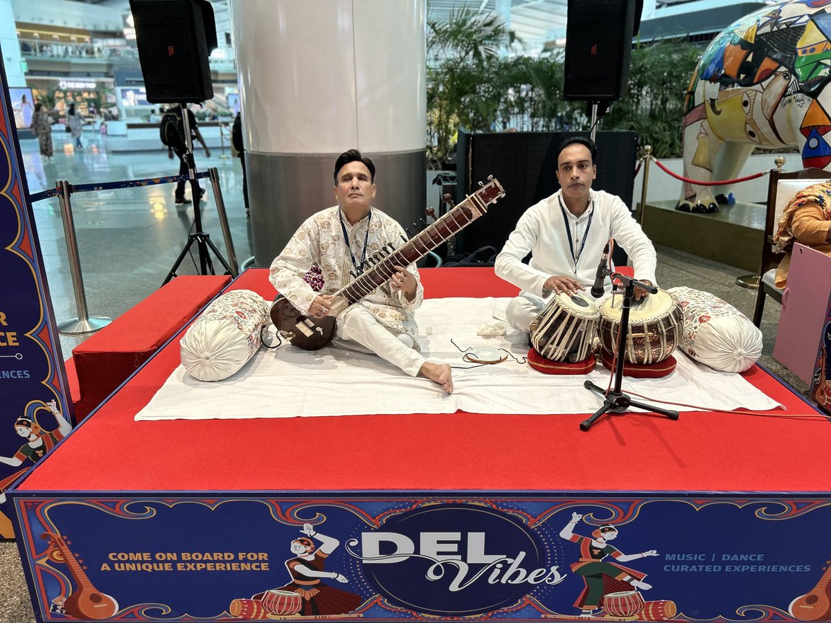 Namami_Bharatam's tweet image. The tabla didn’t drop a beat. Neither did my jaw. 🥁
#TablaVibes #T1 #DelVibes
@delhiairport