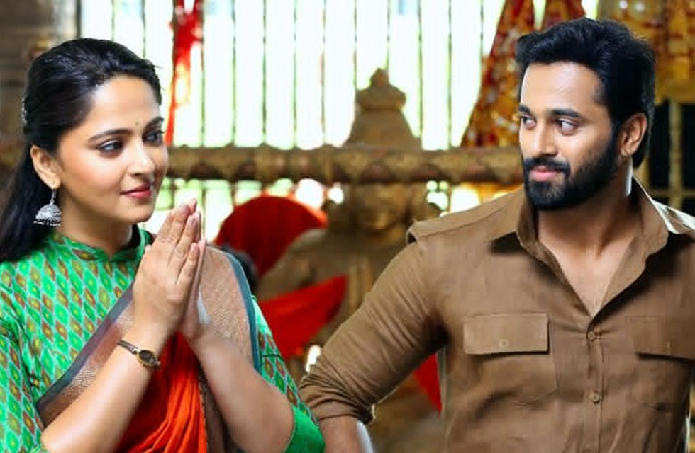 This Pair 😍 
<a href="/MsAnushkaShetty/">Anushka Shetty</a>  <a href="/Iamunnimukundan/">Unni Mukundan</a> 

#AnushkaShetty 
#Ghaati