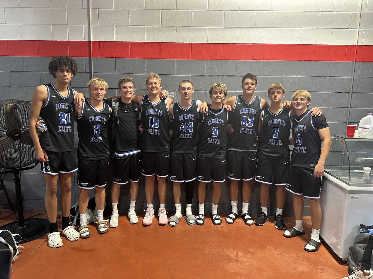 These guys went 6-0 in Atlanta. Connected group with great players up and down the roster. I’m spoiled to be their coach. They make it really easy. #C4L