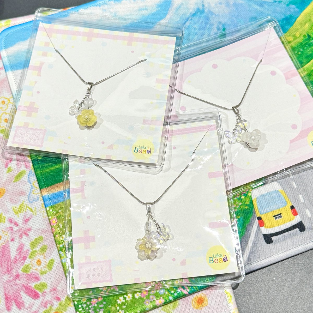 𖥔 ݁ ˖  Necklace | Flower &amp; Butterfly ₊˚⊹ 
 ⁺𓂃 ꒰  220-280 THB ꒱ 🌷

✨ Material | Stainless Steel, Glass beads 
🌸 Size | 45 cm. 

🛒 Available now at <a href="/ifstore_art/">IF Store 🤞 art & chara</a> | DM
