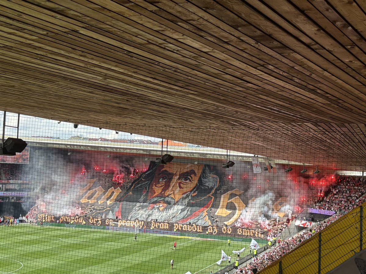 ufleku2's tweet photo. 13.7.2025 Internationales Freundschaftsspiel im Stadion Eden zu Prag 
SK Slavia Prag vs SG Dynamo Dresden 4:2 
11€ Eintritt 
18642 Zuschauer 
🌭 4,50€ 
🍺 3,50€ 
#groundhopping #SLASGD 
#sgd1953 https://t.co/JsEsQOIzSe