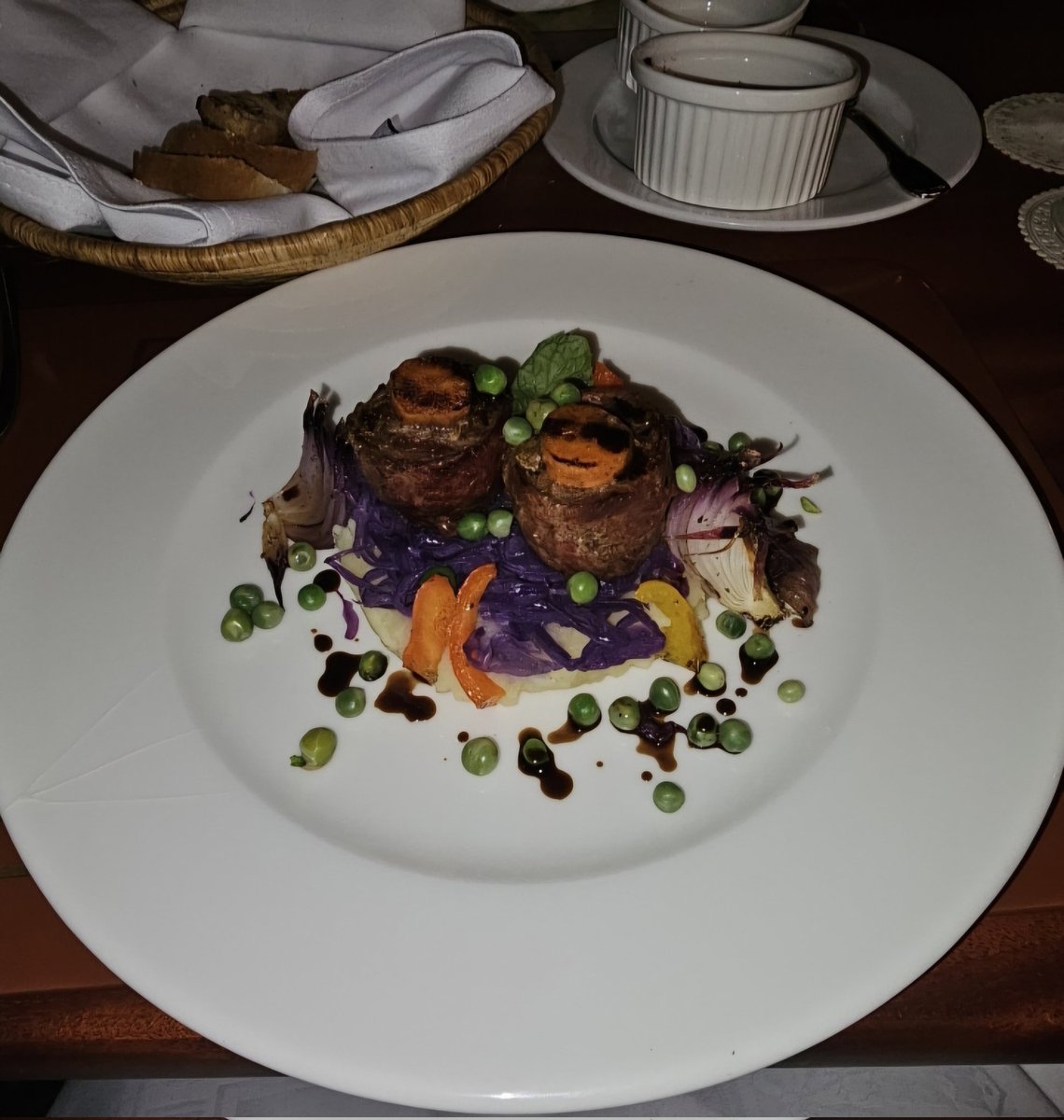 Wamatindi's tweet image. Delicious food and great service at Explorer 
#KampalaRestaurantWeek