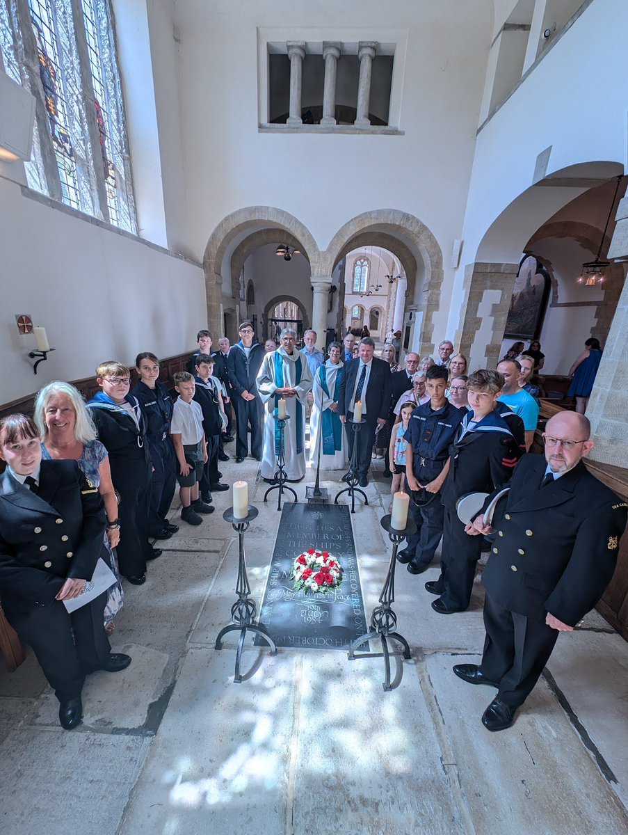 Dominic Jones (@dominicjonesuk) on Twitter photo Today, as Chief Executive of <a href="/MaryRoseMuseum/">The Mary Rose</a> I once again had the honour of laying a wreath on the tomb of the Unknown Sailor at <a href="/PortsmouthCath/">Portsmouth Cathedral ☩</a> Every year, on the Sunday closest to the anniversary of the sinking, we gather for the annual memorial service to remember those lost Today, as Chief Executive of <a href="/MaryRoseMuseum/">The Mary Rose</a> I once again had the honour of laying a wreath on the tomb of the Unknown Sailor at <a href="/PortsmouthCath/">Portsmouth Cathedral ☩</a> Every year, on the Sunday closest to the anniversary of the sinking, we gather for the annual memorial service to remember those lost