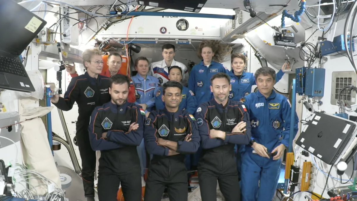 Human Spaceflight (@esaspaceflight) on Twitter photo 🔴 Live now: #Ax4 farewell ceremony from the International <a href="/Space_Station/">International Space Station</a>.
▶️ youtube.com/live/OLXKH-U77… 🔴 Live now: #Ax4 farewell ceremony from the International <a href="/Space_Station/">International Space Station</a>.
▶️ youtube.com/live/OLXKH-U77…