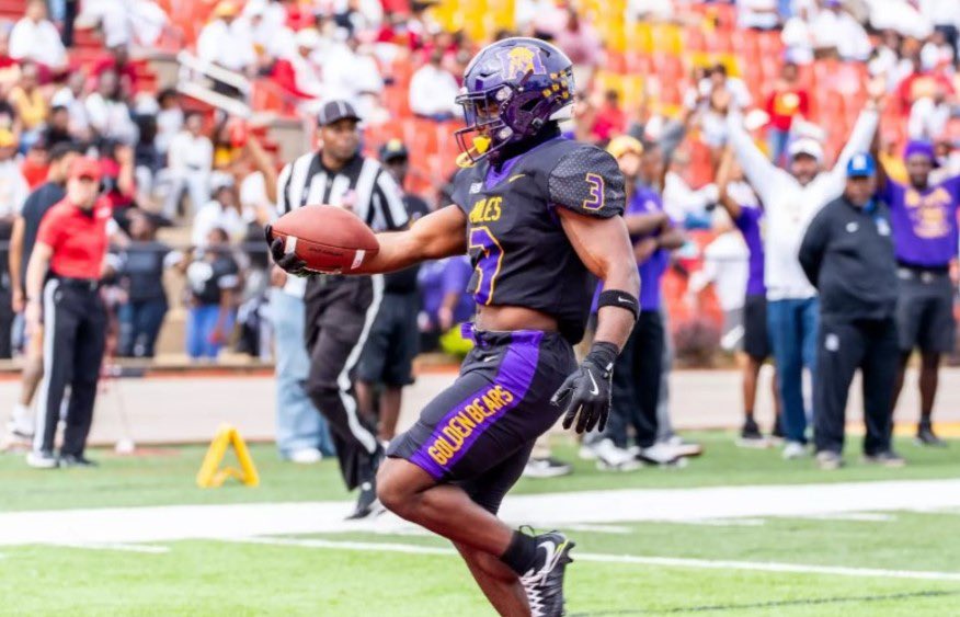 Brooks Dixon (@brooks_dixon61) on Twitter photo #agtg Blessed to receive an offer from Miles College! Thank you <a href="/MilesHCFootball/">Coach Chris Goode</a> and <a href="/BigSmitty71/">Andre Smith</a>. Go Golden Bears 🐻🟡 #7 #agtg Blessed to receive an offer from Miles College! Thank you <a href="/MilesHCFootball/">Coach Chris Goode</a> and <a href="/BigSmitty71/">Andre Smith</a>. Go Golden Bears 🐻🟡 #7