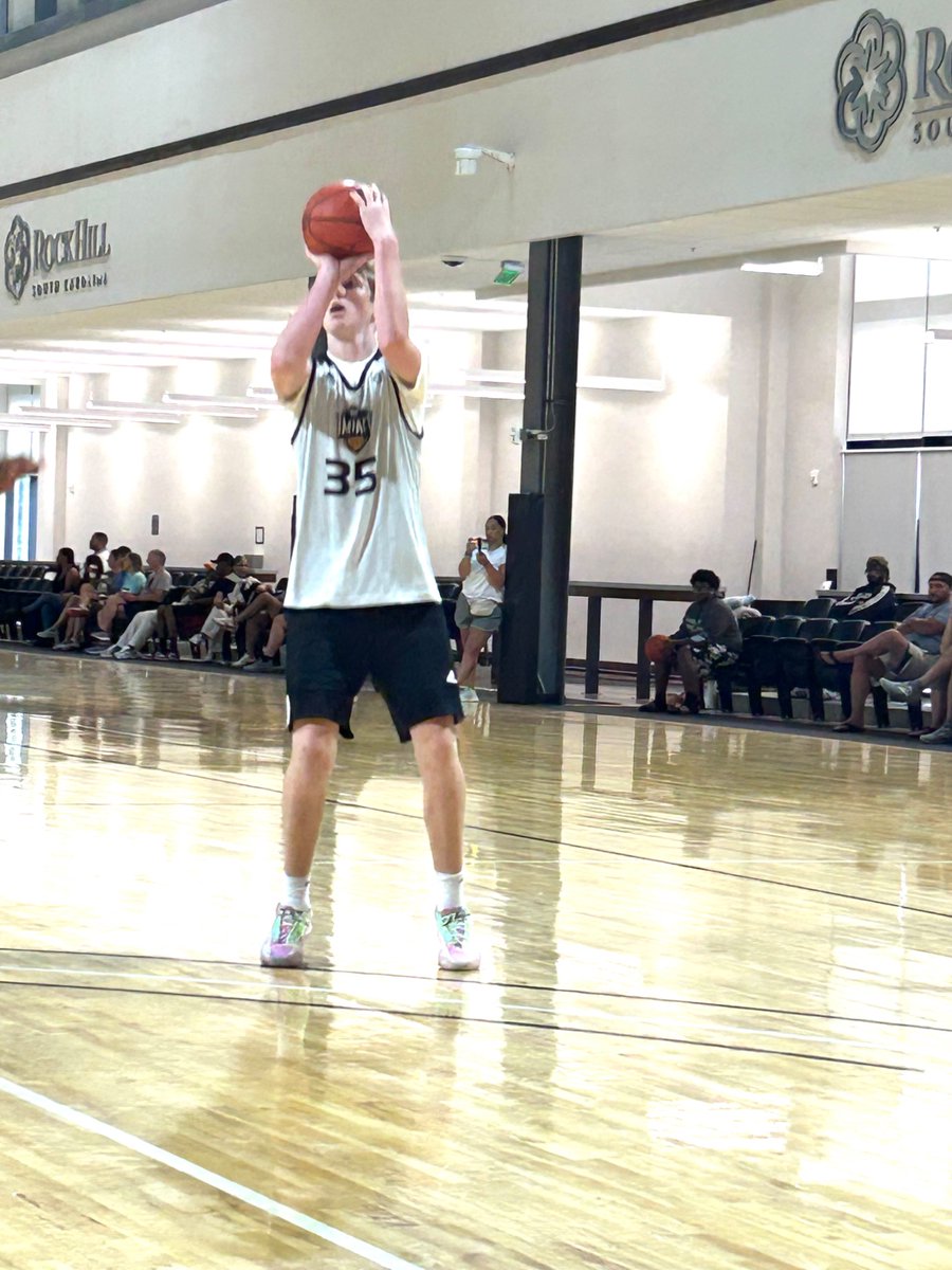 Pure Prospects (@pure_prospects) on Twitter photo 3SSB @3SSB | 15U Action 🔥
Tenn Impact’s <a href="/TennImpact/">Tennessee Impact Basketball</a> 6’8” F Jackson Strite (<a href="/jacksonstrite/">Jackson Strite</a>) is stroking it this morning!
🔥 Drilled 3 catch-and-shoot 3s from the wing in the 1st half vs. @jalengreenelite
📐 Effortless floor spacing
🧠 High-level understanding of offensive flow 3SSB @3SSB | 15U Action 🔥
Tenn Impact’s <a href="/TennImpact/">Tennessee Impact Basketball</a> 6’8” F Jackson Strite (<a href="/jacksonstrite/">Jackson Strite</a>) is stroking it this morning!
🔥 Drilled 3 catch-and-shoot 3s from the wing in the 1st half vs. @jalengreenelite
📐 Effortless floor spacing
🧠 High-level understanding of offensive flow