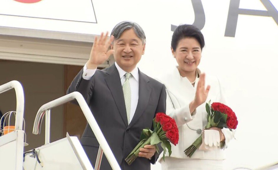 Монгол Улсын ард иргэдэд🇲🇳
Энэ удаа Японы Эзэн хаан болон Хатан хааныг халуун дотноор угтан авч, гайхамшигтай найрсаг харилцааны уур амьсгалыг бүрдүүлсэнд гүнээ талархал илэрхийлье. Монгол Улсын хөгжил цэцэглэлтийг хүсэн ерөөе.🇯🇵🤝🇲🇳

Дагаж RT хийгээрэй 👍