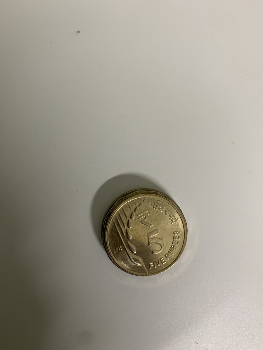 abhijit_MLab's tweet image. Posting on rqst frm a visually impaired frnd:
Earlier, coins of diff values differed clearly in size n shape, making them easy 2 distinguish by touch. Now, many denominations feel identical. Here’s 1 example 10 n 20 can hide below 5 perfectly.
@RBI, please take note.