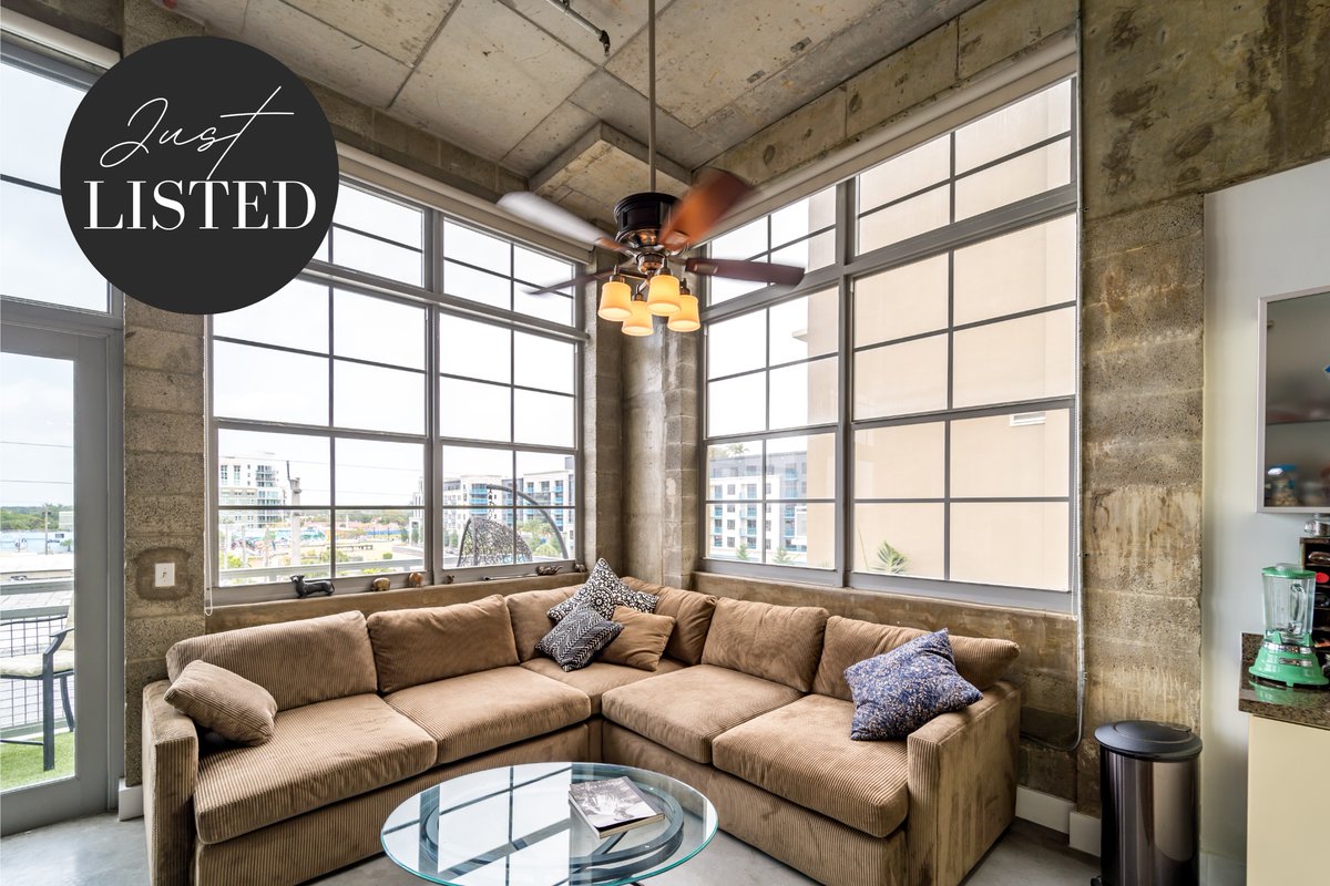 EvaOliverMiami's tweet photo. Just Listed | 444 SW 1st Ave #405 - Avenue Lofts offers true loft living!Loft #405 comes Fully Furnished Turnkey and offers 1 bedroom + an elevated 2nd loft bedroom space with an additional closet and dressing room area &amp; 1 full bathroom. Copy this link: https://t.co/kDVBKYMR1k https://t.co/7wFvU2i7xM