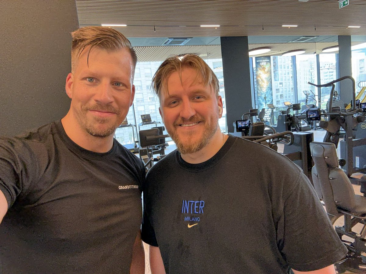 Talked to the nicest Guy <a href="/tabseNcs/">tabseN</a> at the gym. A true pillar in the German scene 🇩🇪

”We train 2-3 times a week together in <a href="/BIGCLANgg/">BIG</a> not mandatory, but we like to hang out, outside the game”

Solid stuff from the powerhouse and 
Best of luck in your upcoming tournaments!