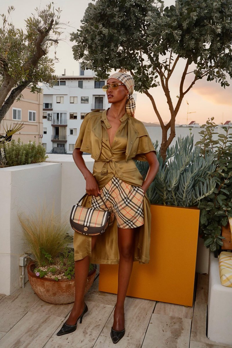 Burberry #AD #ibiza