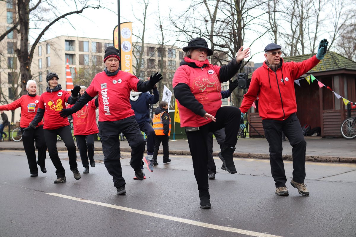Fancy playing/singing/dancing/performing at the Mill Road Winter Fair on Saturday 6th December? The application form for performers is available on our website! #MRWF25 #MRWF #MillRoad #Cambridge millroadwinterfair.org/apply-to-perfo…