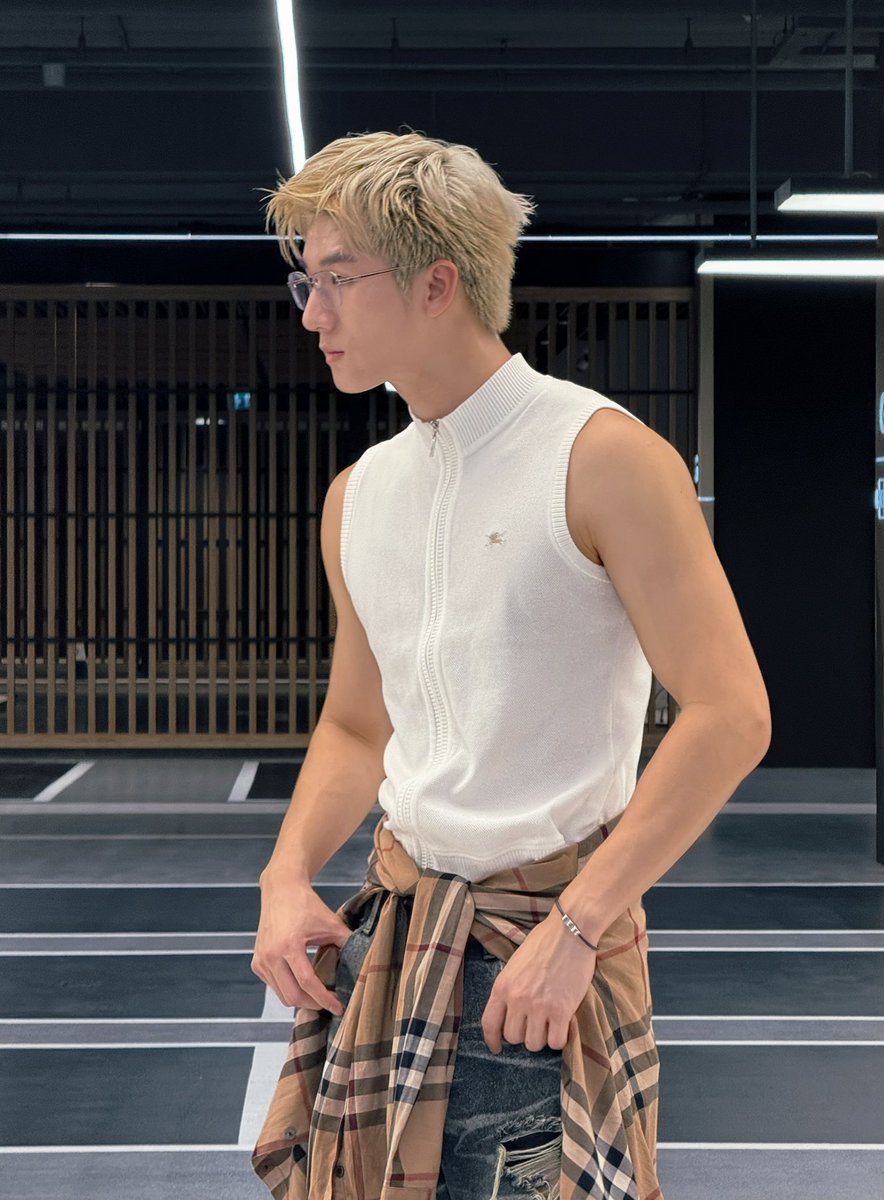 ความฝันอยากเป็นผู้บ่าวฝรั่งได้เติมเต็มสมบูรณ์แล้วพอจบ กลับบ้านเฮา😂🍋 #moslhong