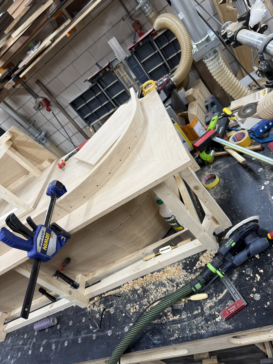 Volgende week schuren en lakken en dan is het klaar!