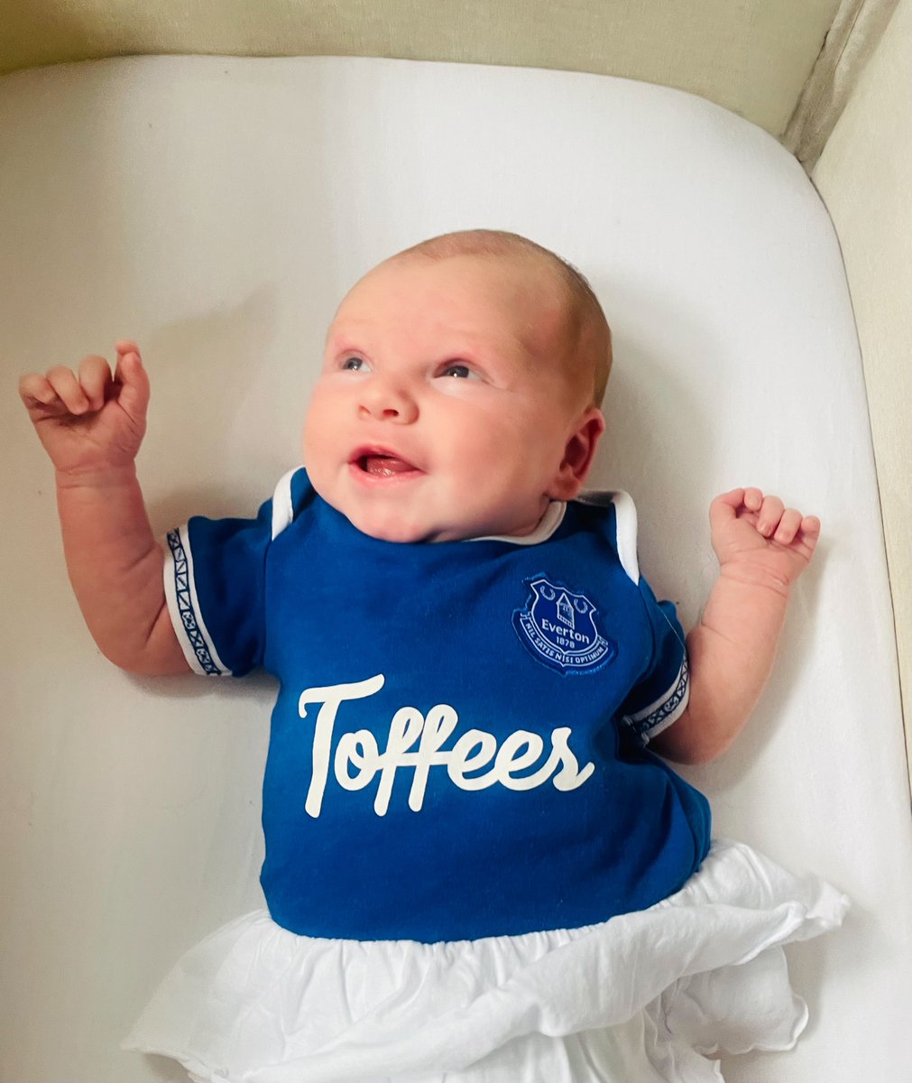 TFinnAgain's tweet image. I’m officially an Everton Da!
Welcome to the world, the newest little Toffee Lady.. Nancy Finnegan 💙