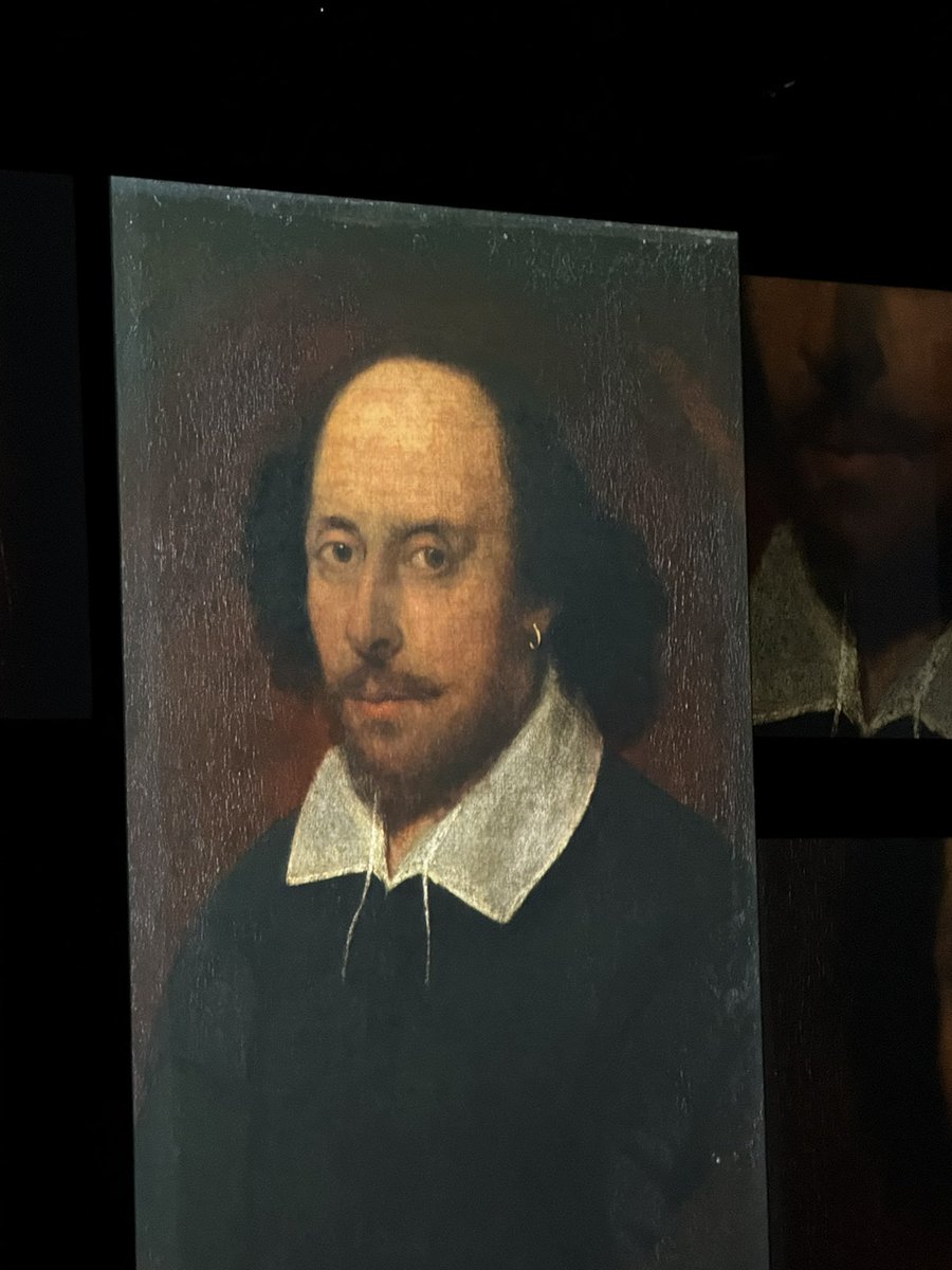 The National Portrait Gallery Unframed and very spectacular 🖼️