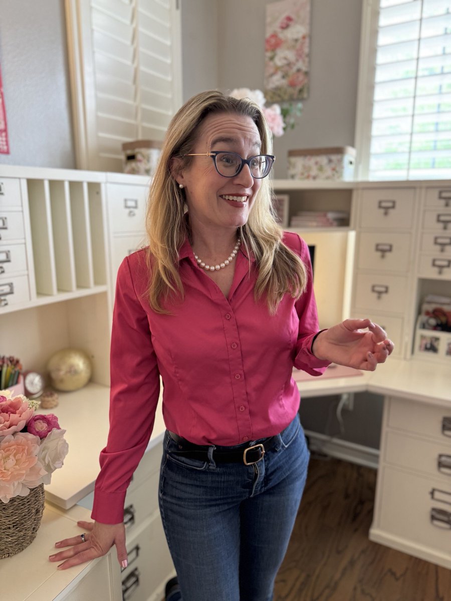 mmejendouglas's tweet image. “How are you doing?”
It’s been 6 years since I was diagnosed with DCIS, and I still get asked this often.
I know what they really mean: “Are you still healthy?”
The answer: I am, but it was a process.
Here’s a post I wrote about it.
👉 jenniferadouglas.com/restoration-af…
#bcsm #DCIS