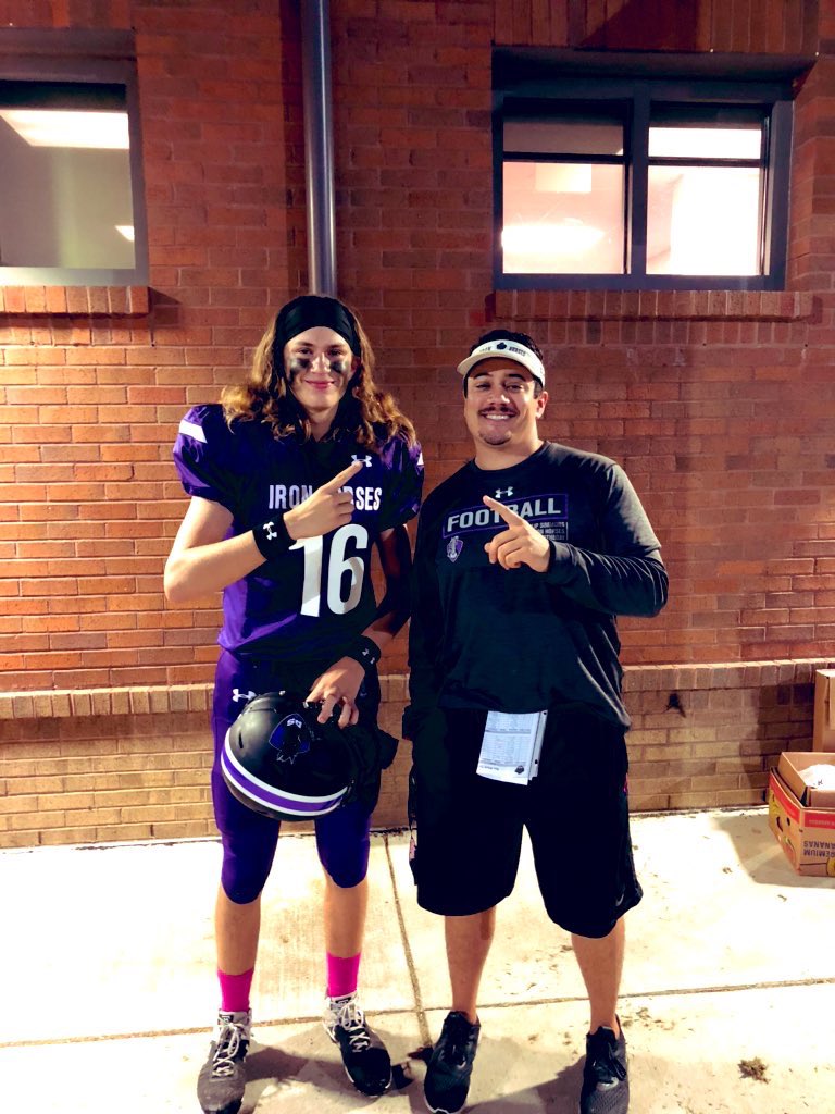 CoachAHarrell11's tweet image. Coolest piece of coaching is seeing players graduate, grow up, and start their lives! 

Was blessed to have these fellas my first year as an OC in Charleston

6 years later they stop on a cross country road trip!