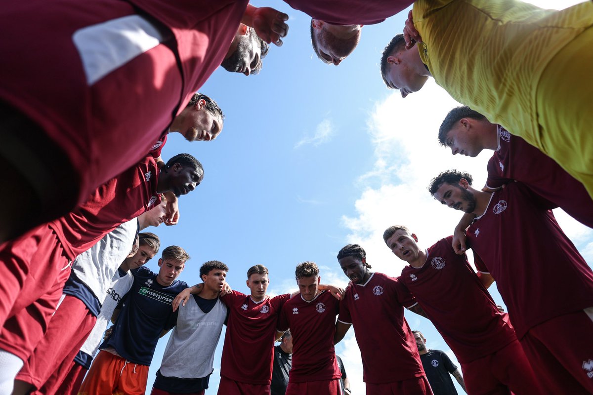 A behind the scene photo of the huddle before kick-off <a href="/OfficialClarets/">Chelmsford City FC</a> vs <a href="/QPR/">QPR FC</a>