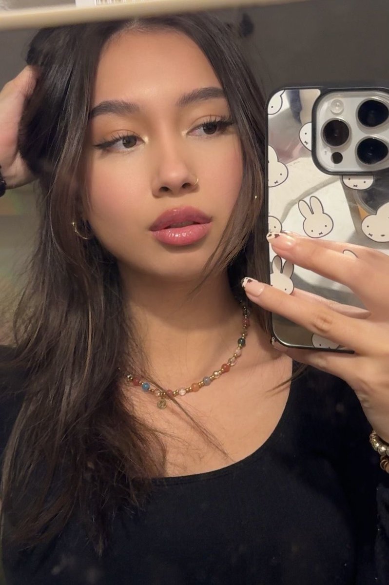 laraheldd's tweet image. chat do we fuck with the nosering?