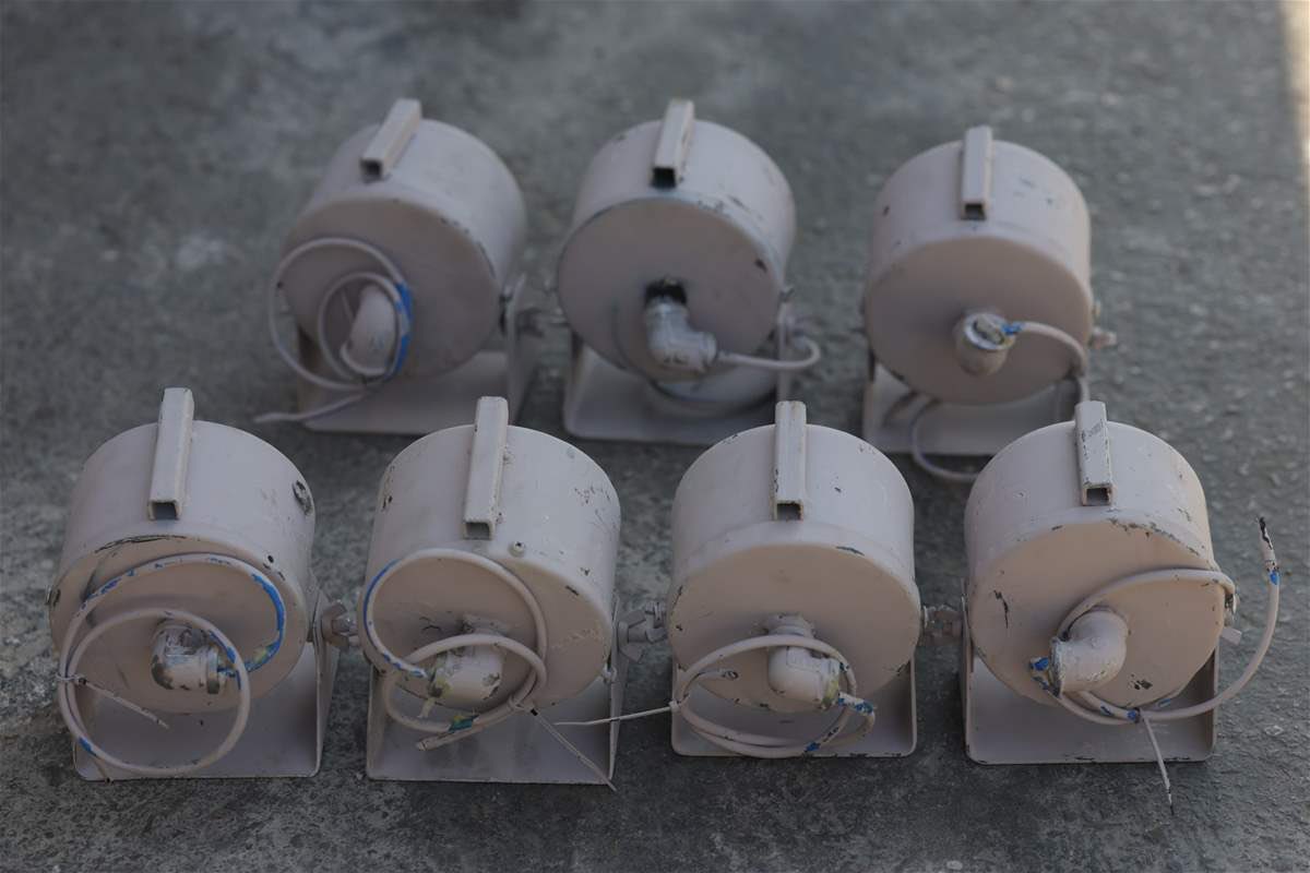 ⚠️ احباط عملية ارهابية لـ "حزب الله" في سوريا

🔴 الداخلية السورية تلقي القبض في حمص على المدعو محمود فاضل، وضبط بحوزته عدد من العبوات الناسفة الجاهزة للاستخدام كان يعتزم تنفيذ عمليات إرهابية بها في المنطقة.

🔴 وكشفت التحقيقات الأوّلية، وفق ما قالت الوزارة، ارتباط الموقوف بخلية