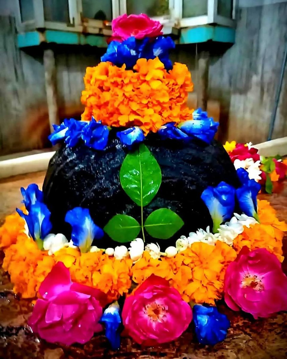 *🙏🌹जय श्री क्षीरेश्वर नाथ महादेव 🌹🙏*
*श्री क्षीरेश्वर नाथ महादेव अयोध्या धाम का आज का अद्भुत एवं अलौकिक दर्शन*
*🔱श्रावण, कृष्ण पक्ष, तिथि - तृतीया, संवत् 2082, दिन - रविवार, 13 जुलाई 2025🔱*
*🌹ॐ नमः शिवाय*🌹🙏💐