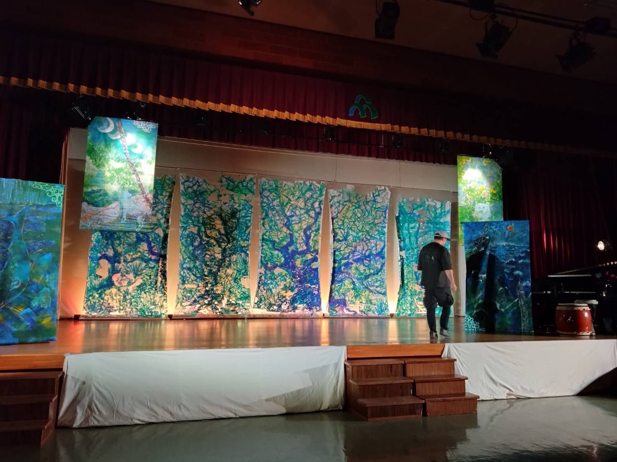 ラポラポラ森町公演
アイヌの歌と踊り　そして物語
終演いたしました

エカシらしくない自分が自分なりのエカシを演じるチャレンジの公演となりました

森町、函館、そして札幌からまでお越しいただき、熱心に観ていただいたお客様、森町教育委員会、森町公民館のみなさまに感謝いたします