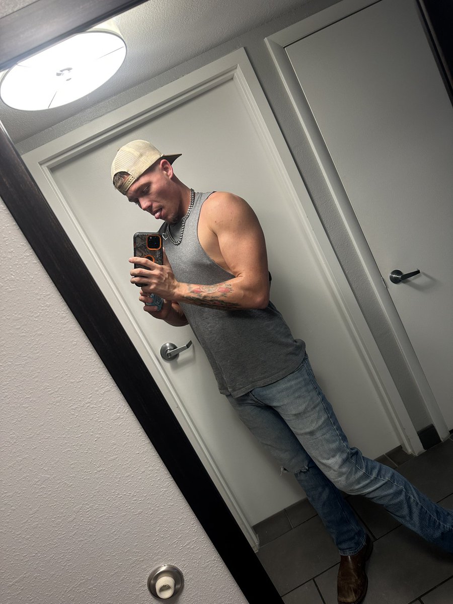 flexwithapurpos's tweet photo. You’re already watching. Might as well subscribe and see what I really do when the camera’s just for you… no limits. No mercy. Just raw, unfiltered pleasure. 
🔗 links waiting. Don’t keep me waiting too. 
#onlyfans #NSFWcontent #subscribe #thirsttrap https://t.co/GQVU2Fsnvc