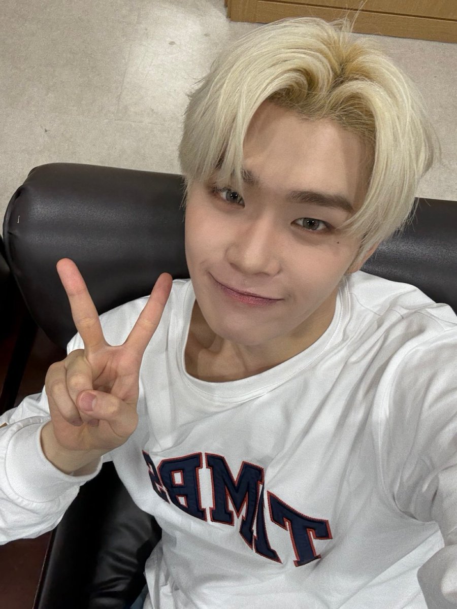 ktaeraechat's tweet photo. [11.07.25] ▿ 20ː45 KST 📷 PlusChat https://t.co/ZrdzhZnNvM