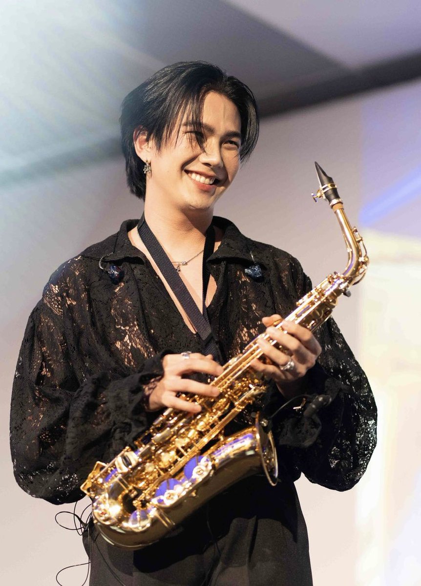 Sorry im late today, man 😭 but im truly happy for ya &amp; so excited for this upcoming event >< 

DOLCE VITA WITH BIU
#BYLsDreamInVenice
<a href="/jakeB4rever/">BIU.</a>