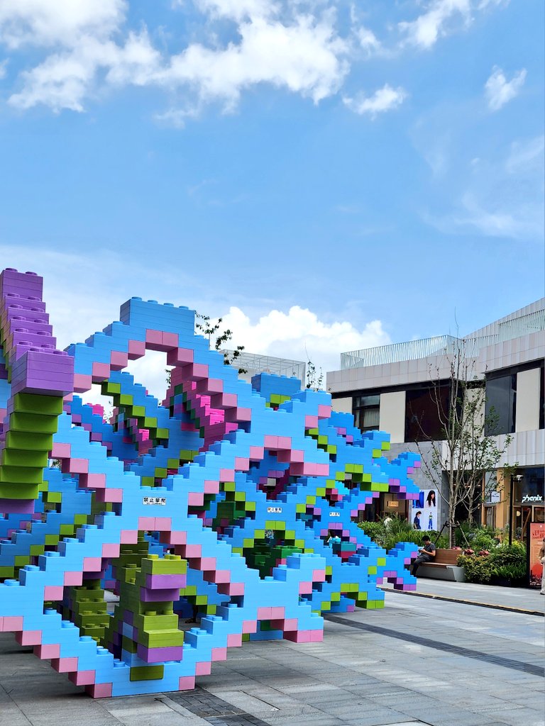 merci_memories's tweet photo. 🤖+🕹️
#Shanghai #LEGO #GateM #上海 #レゴ #西岸 https://t.co/5unqIN45DS