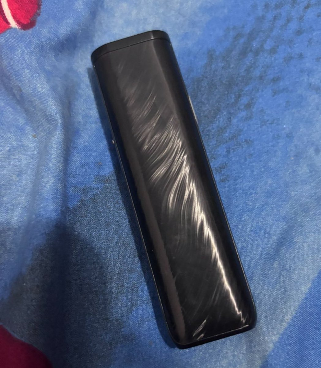 jklbbsg's tweet photo. wts pod oxva free cartridge, liq, box charger lengkap semua 250k aja nego bisa shopee #zonauang #zonabu #zonajajan https://t.co/f9B9jTrG1T