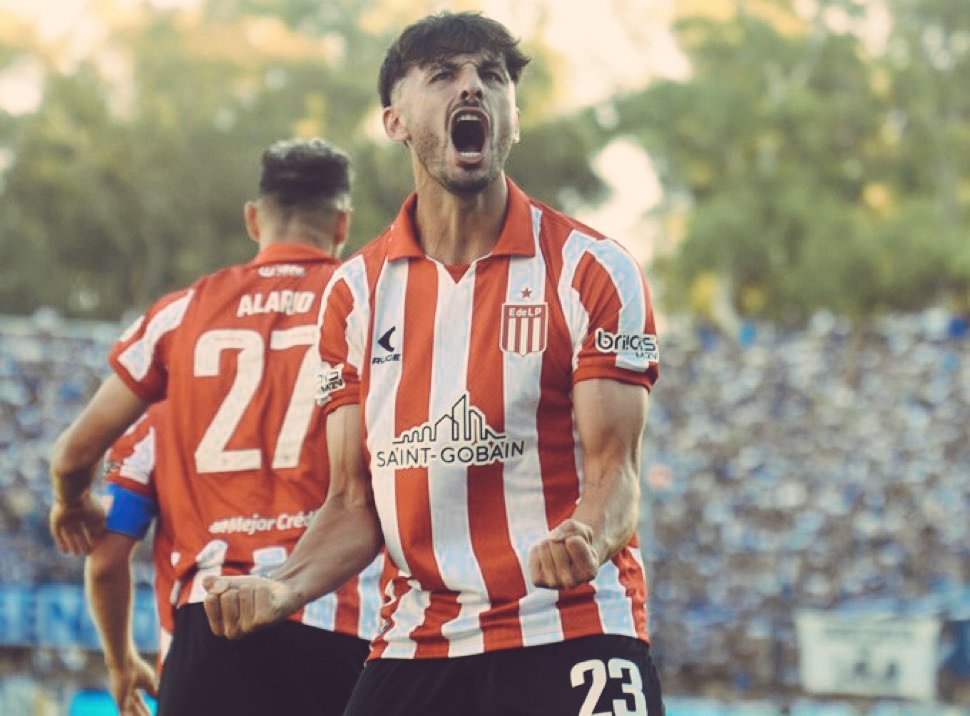 #Huracán 📊 Estoy preparando un lindo informe del tercer refuerzo del Globo, Luciano Giménez Amanda.

Vamos a exigir eh, necesito, mínimo 300 me gusta y 100 RT.

¿Me siguen? 🎈🫡