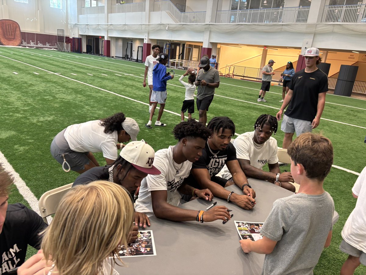 Big thanks to Marcel Reed for coming back to the Hill and giving back by hosting his camp. Always great to see our guys return and pour into the next generation. #RollRed