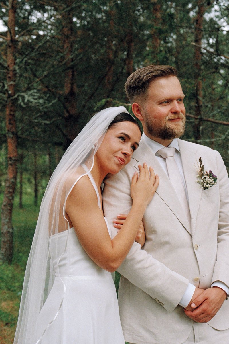joebell_'s tweet image. Married my best friend