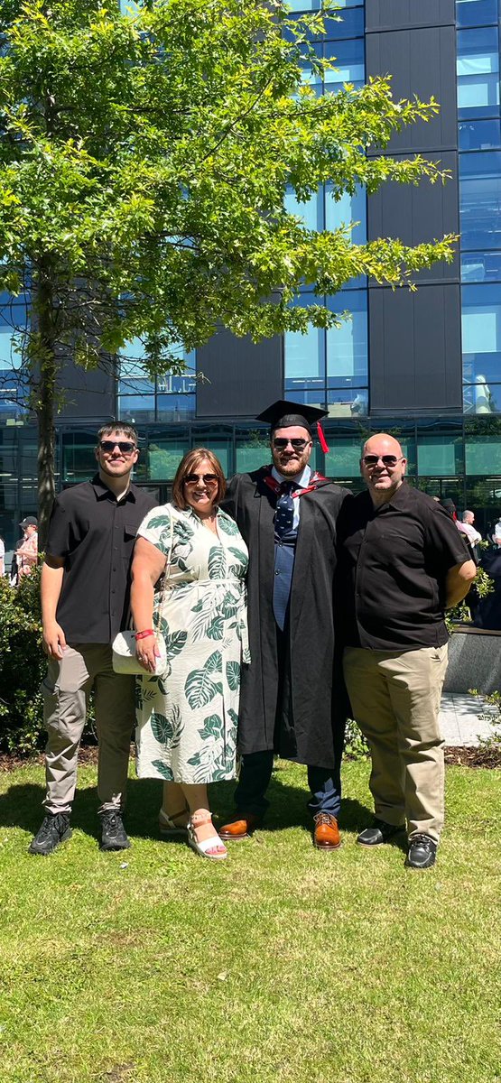 Tom Kelly tweet media