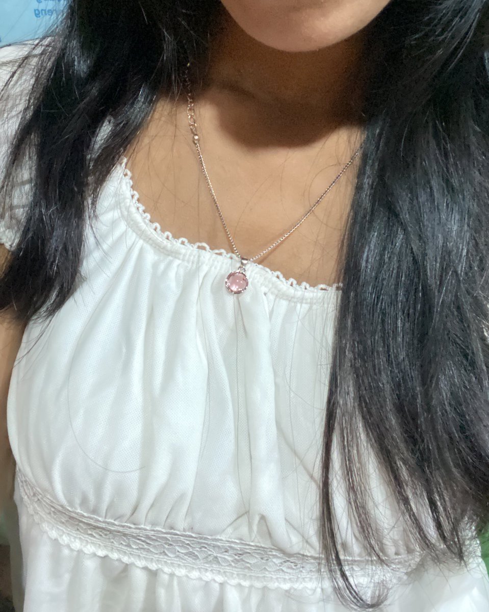 bleumeries's tweet image. dapet kalung cantik dan gemas (YAY)