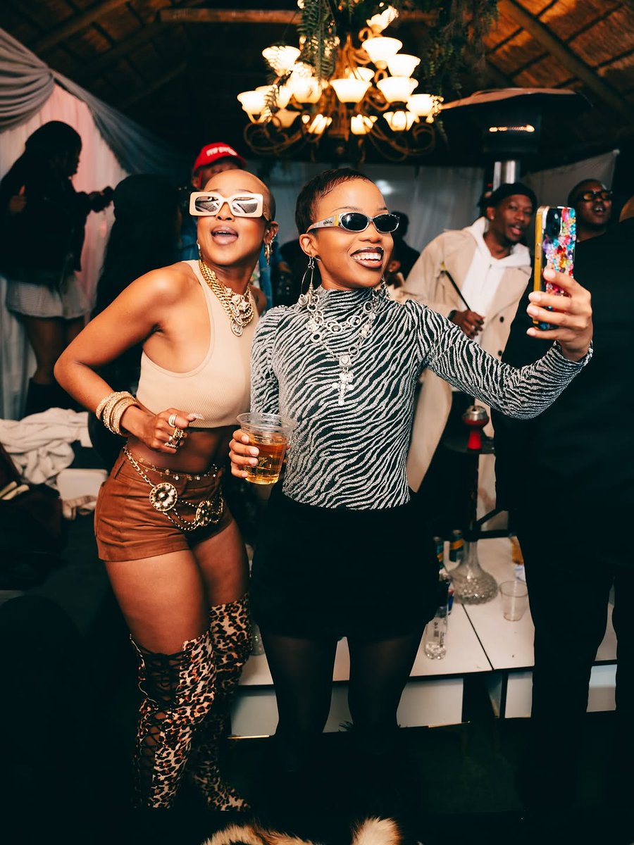 Moozlie live at Disoufeng in Soweto.