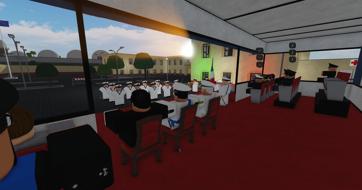 MM_NaplesRBLX's tweet photo. La solenne cerimonia del giuramento lega militari al servizio della Patria. La Marina Militare accoglie nuovi custodi del mare e dei valori italiani. Il Giuramento di Fedeltà alla Repubblica non è soltanto un evento formale, ma un momento di connessione tra giovani e il  Paese. https://t.co/1UObwXb1UB