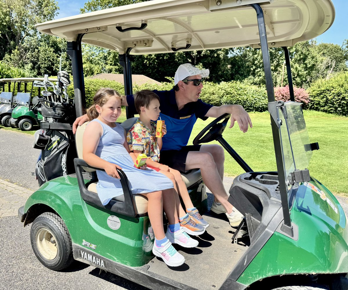 EleanorSully's tweet image. What an absolutely fantastic day in Kells for the Disabled and Inclusive Golf Association(DIGA) event taking place in the beautiful @Headfort_GC
#YOPD #EOPD #NotAStereotype #TheSameButDifferent #youngonsetpd #earlyonsetpd #Parkinsons #PD #ParkinsonsDisease #hope #DBS #Golf