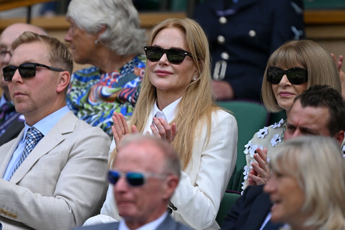 nkidmanbr's tweet image. Sempre uma perfeição! 🤍
📸: Nicole Kidman no décimo quarto dia do Campeonato de Wimbledon 2025 no All England Lawn Tennis and Croquet Club, neste domingo, 13 de julho, em Londres, Inglaterra.