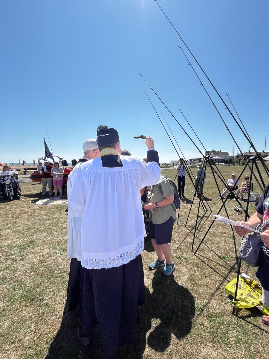 Parish of South Lancing and Sompting (@parishofsls) on Twitter photo We had well over 100 people at Blessing of the Boats today on this lovely hot afternoon. Thank you to all those who took part and brought along their boats, body boards and rods! <a href="/ChichesterDio/">Chichester Diocese</a> We had well over 100 people at Blessing of the Boats today on this lovely hot afternoon. Thank you to all those who took part and brought along their boats, body boards and rods! <a href="/ChichesterDio/">Chichester Diocese</a>