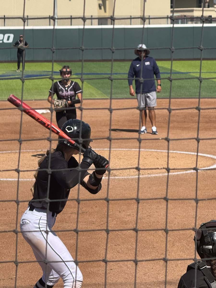Had the opportunity to pitch a game at <a href="/CBUSoftball/">California Baptist Softball</a> yesterday. Thank you to the coaching staff for the tour of the top notch facilities and for making us feel so welcome! It was a fun day. <a href="/BTelesco2/">Brandon Telesco</a>