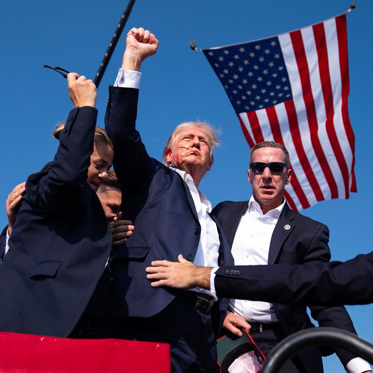 RepRalphNorman's tweet image. One year ago, President Trump survived an assassination attempt in Butler, PA.
God bless President Trump, who has never backed down 🇺🇸